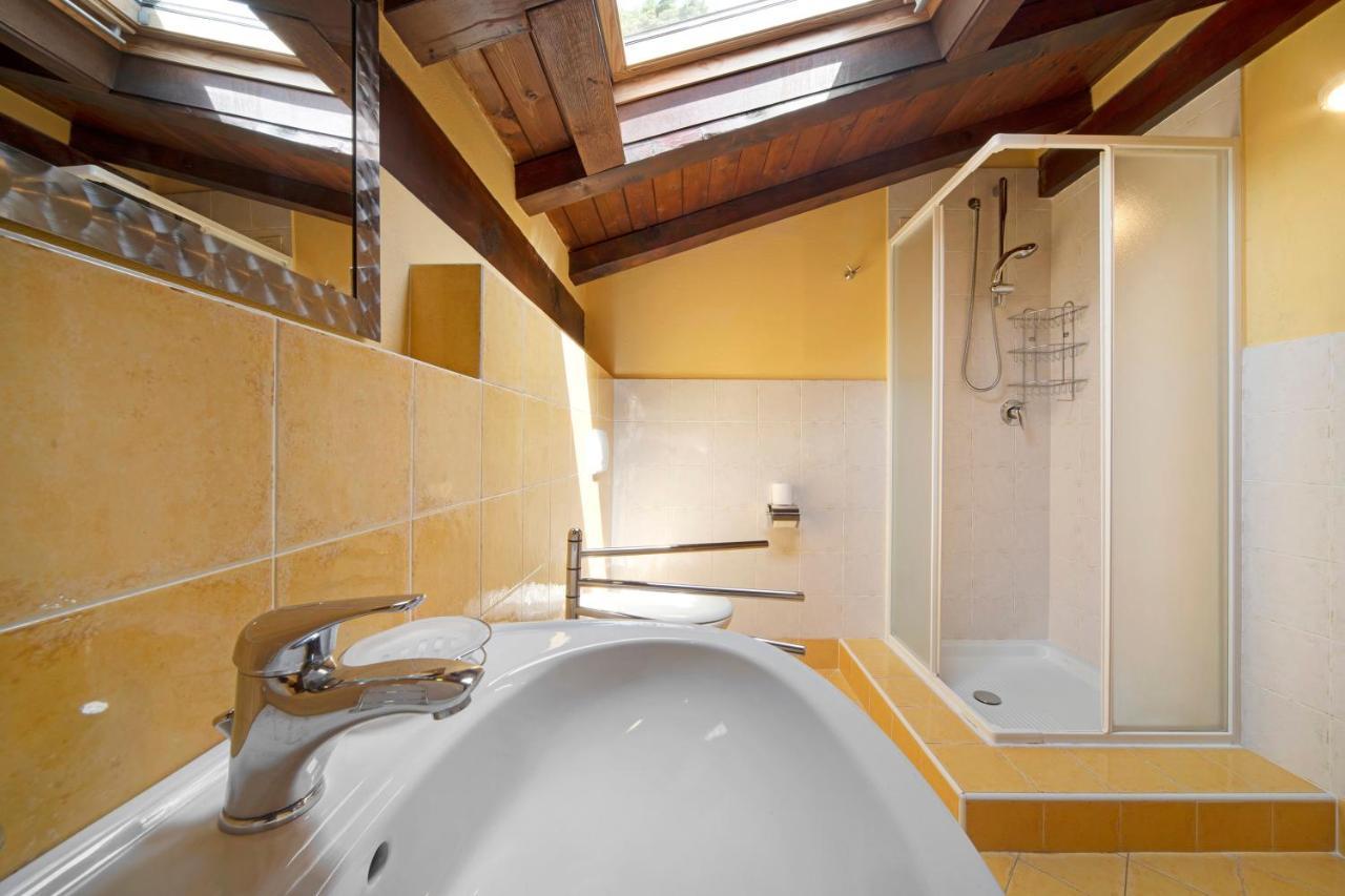 Luxury Country House Domaso Buitenkant foto